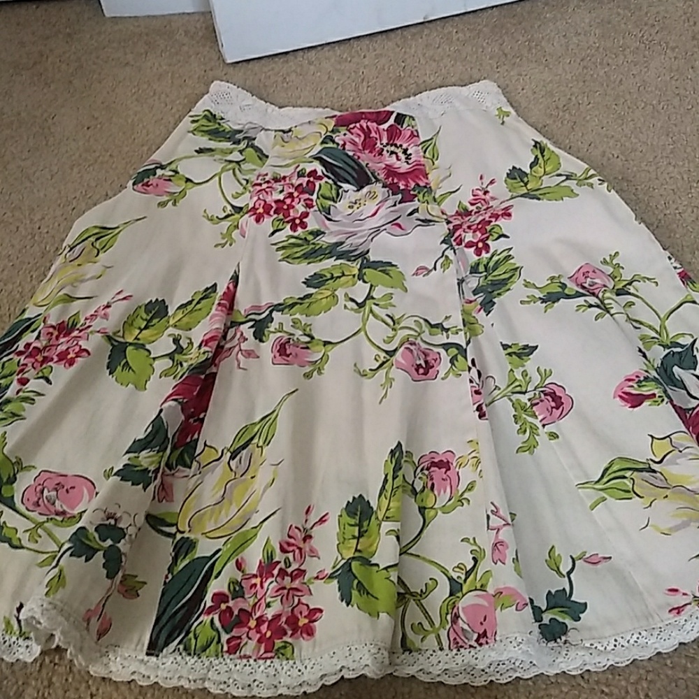 Cabi Skirt.